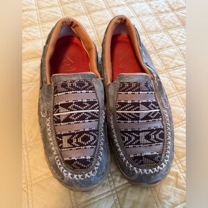 Twisted X Gray Patterned Loafers size 8